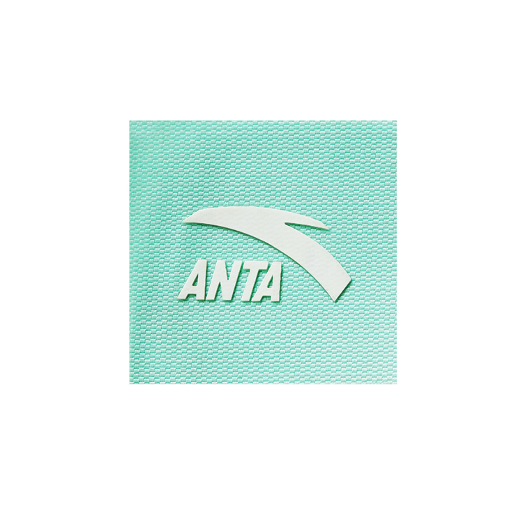 Stand out with custom logo patches designed for your brand. 